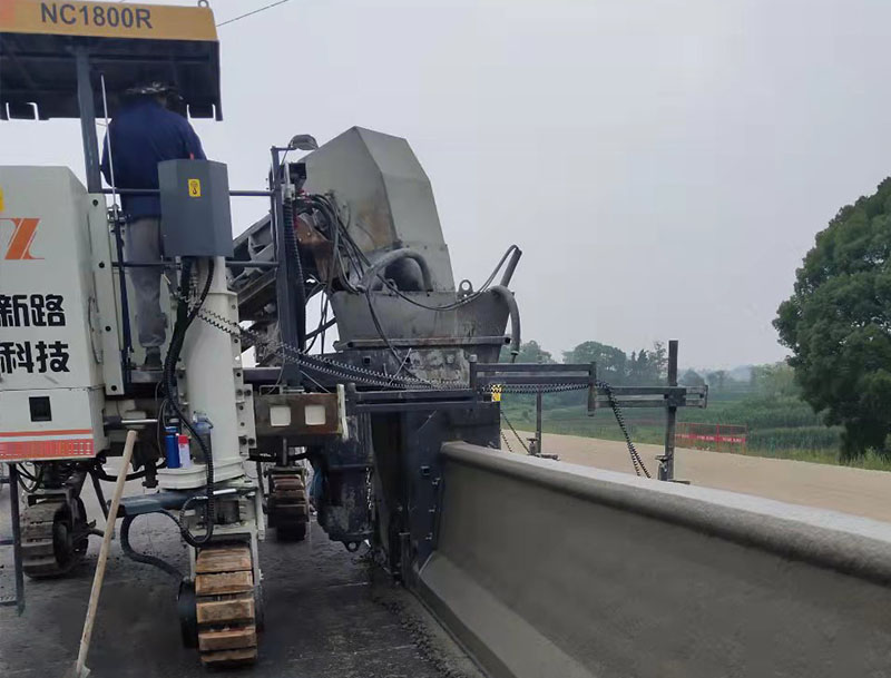 NC1800 Concrete Barrier Slipform Paving Construction - Sichuan