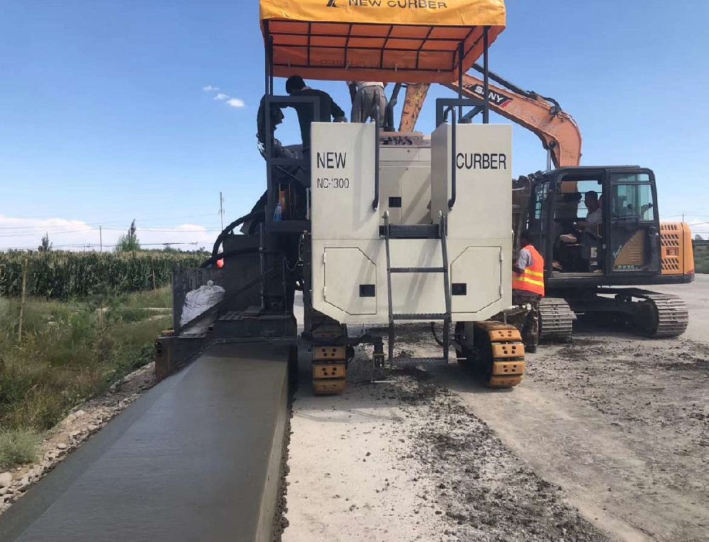 Technology Concrete Slipform Paver Empowering Infrastructure to New Heights.jpeg
